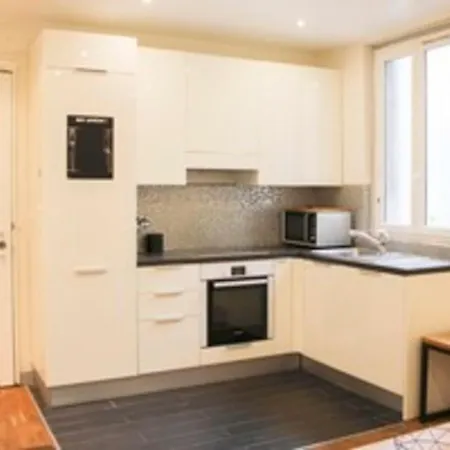 Apartment T3 At The Gates Of Paris Saint-Ouen (Seine-Saint-Denis)